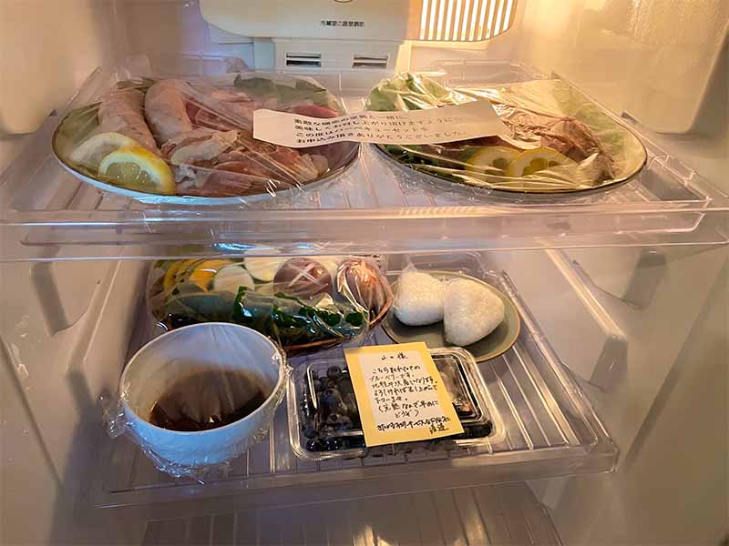 北軽井沢 貸別荘 ペンチュグループの手軽にBBQ食材デリバリーサービス、地元の美味しい肉。お野菜などをカットしてお届け。冷蔵庫の中